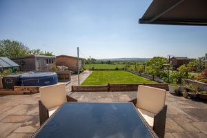 6 Hillside_Garden- click for photo gallery